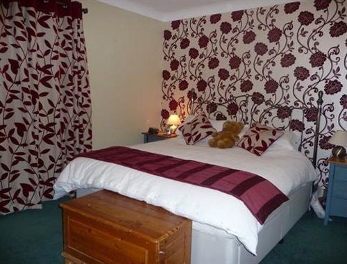 Linchens Bed And Breakfast Felbridge المظهر الخارجي الصورة