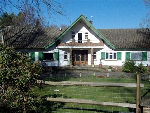 Linchens Bed And Breakfast Felbridge المظهر الخارجي الصورة